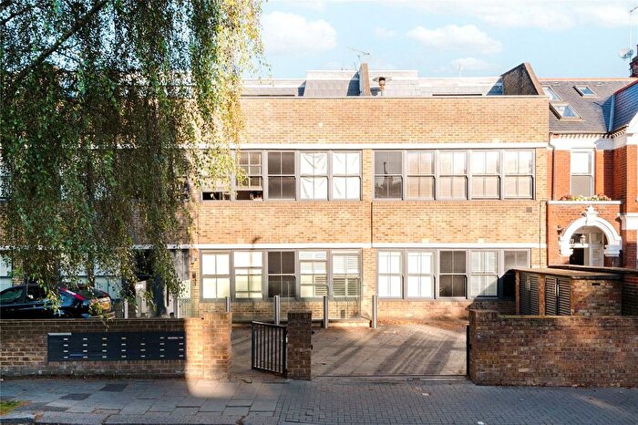 2 Bedroom Flat To Rent In Abbeville Road, Abbeville Village, SW4