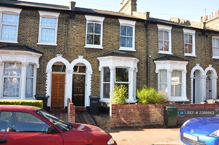 1 Bedroom Flat To Rent In New Cross Gate, London, SE14