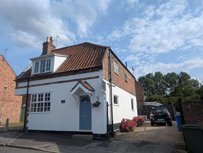 3 Bedroom Detached House For Sale In North Street, Aldbrough, Hull, HU11