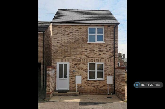 2 Bedroom Detached House To Rent In Cross Street, Huntingdon, PE29
