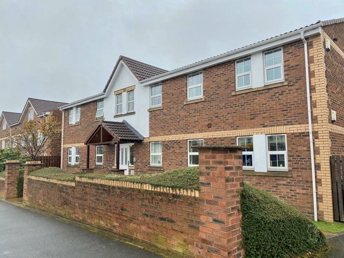 2 Bedroom Apartment To Rent In Owlcotes Road, Pudsey, LS28