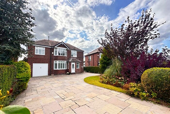 4 Bedroom Detached House For Sale In Dickens Lane, Poynton, SK12