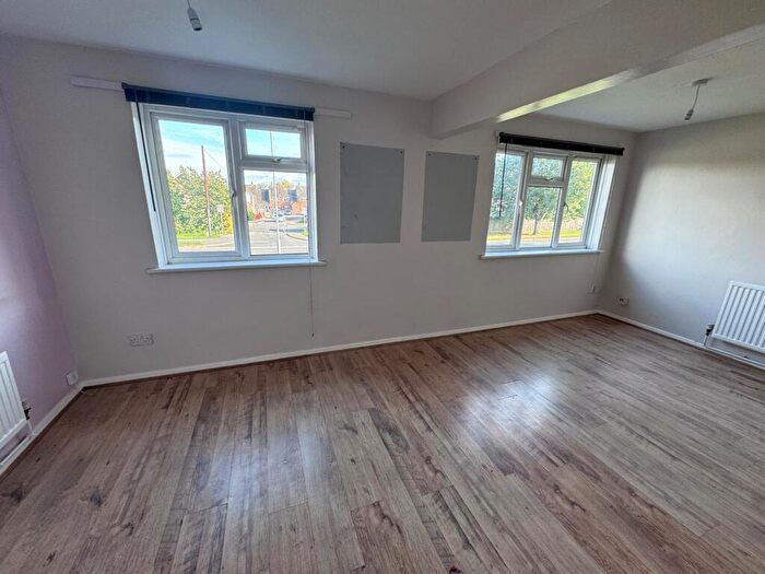 2 Bedroom Flat For Sale In Fairfax Court, St. Neots, PE19