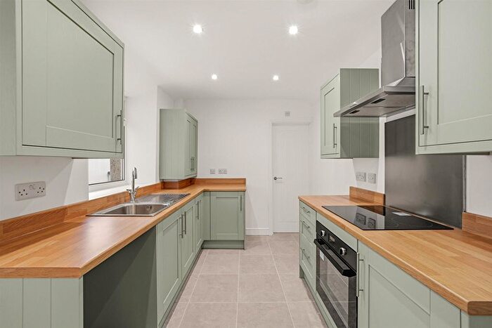 3 Bedroom Terraced House For Sale In Ynyswen Road, Treorchy, CF42