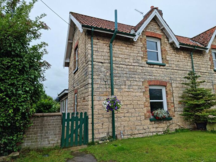 3 Bedroom Semi Detached House To Rent In Norbeck Lane, Lincoln, LN2