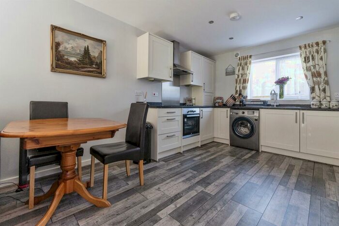 1 Bedroom Flat For Sale In Pix Court, Arlesey, SG15
