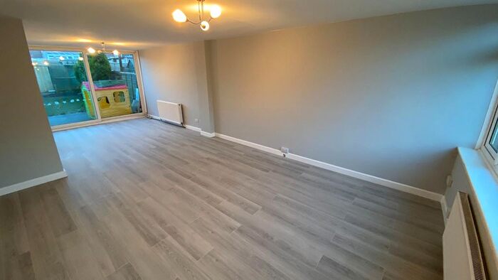 3 Bedroom End Of Terrace House To Rent In Princethorpe Way, Binley, Coventry, CV3