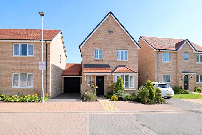 3 Bedroom Detached House For Sale In Arla Mews, Hatfield Peverel, CM3