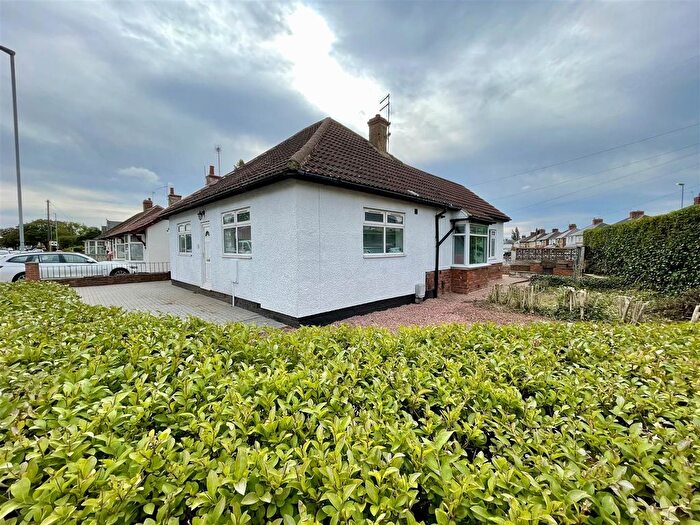 6 Bedroom Detached Bungalow For Sale In Yarm Road, Darlington, DL1