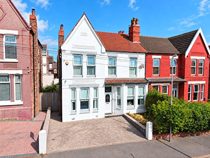 5 Bedroom Semi-Detached House For Sale In Radnor Drive, Egremont, Wirral, CH45