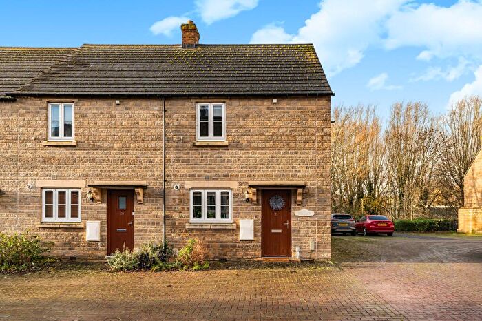 2 Bedroom End Of Terrace House For Sale In Willowbank, Witney, OX28