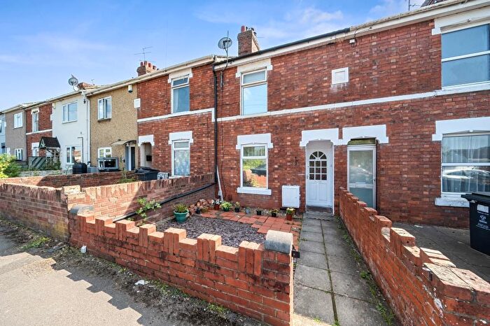 2 Bedroom Terraced House For Sale In Iffley Road, Swindon, SN2