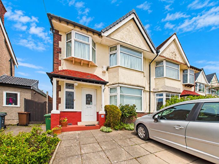 3 Bedroom Semi Detached House For Sale In St. Georges Park, Wallasey, CH45