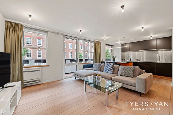 3 Bedroom Flat To Rent In Weymouth Street, London, W1W