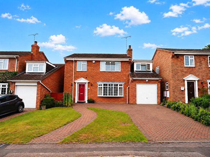 5 Bedroom Detached House For Sale In Mowbray Drive, Leighton Buzzard, LU7