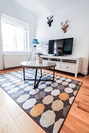 2 Bedroom Flat To Rent In Birmingham District, B1