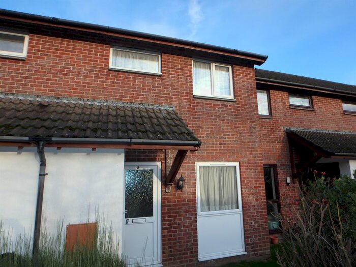 2 Bedroom Terraced House To Rent In Pennywell Gardens, New Milton BH25