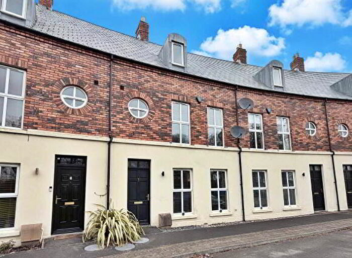 4 Bedroom TownHouse For Sale In Shell Hill Crescent, Coleraine, BT52