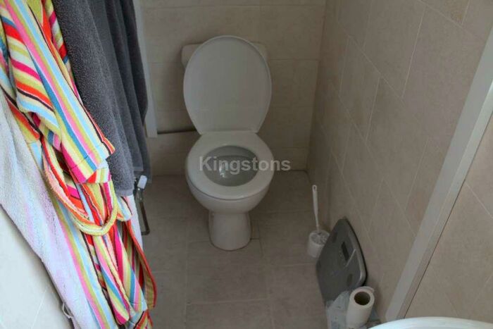 2 Bedroom Apartment To Rent In Monthermer Road, Cathays, CF24