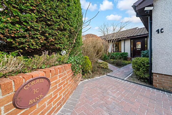 4 Bedroom Detached Bungalow For Sale In Easter Garngaber Road, Lenzie, G66
