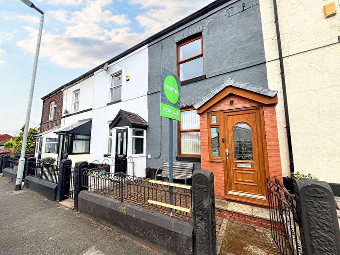 2 Bedroom Terraced House For Sale In Parr Lane, Bury, BL9