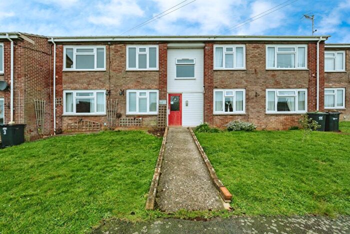 1 Bedroom Flat For Sale In Chesil View, Weymouth, DT4