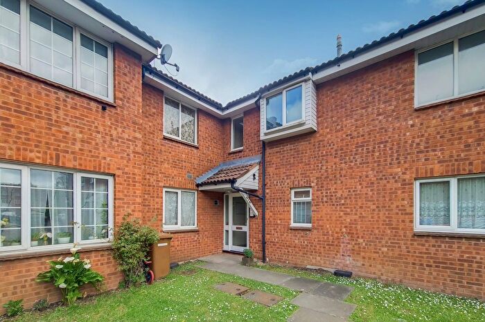 1 Bedroom Flat To Rent In Rufford Close, Harrow, HA3