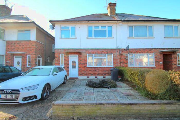 1 Bedroom Flat To Rent In The Ridgeway, Harrow, HA2