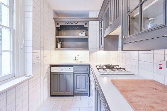 Studio To Rent In King's Road, Chelsea, London, SW3