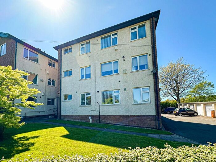 1 Bedroom Flat For Sale In Brentwood Court, Wirral, CH49