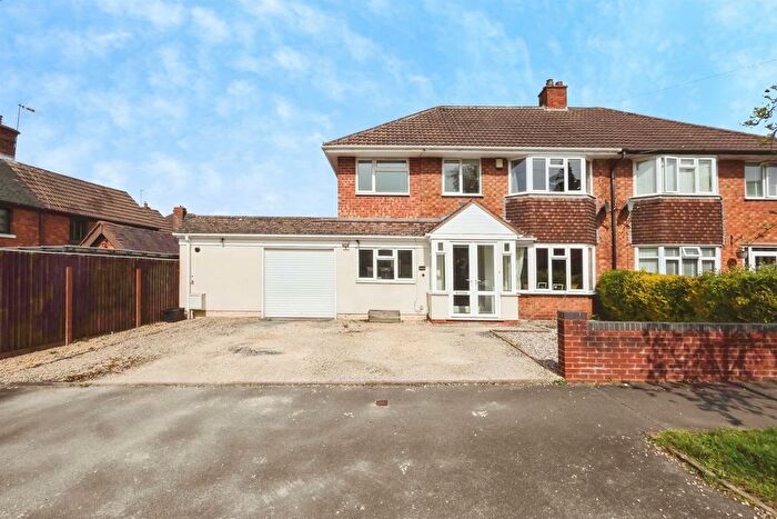 4 Bedroom Semi Detached House For Sale In Beckman Road, Stourbridge, DY9