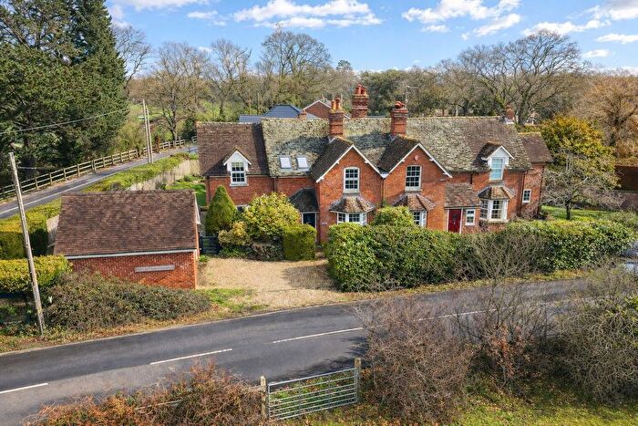 3 Bedroom Semi-Detached House For Sale In South Sway Lane, Sway, Lymington, SO41