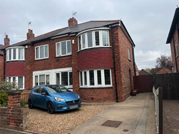 3 Bedroom Semi Detached House For Sale In Salutation Road, Darlington, DL3