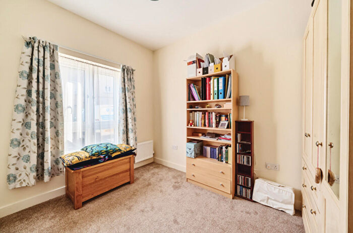 2 Bedroom Flat For Sale In Frome Road, Radstock, BA3
