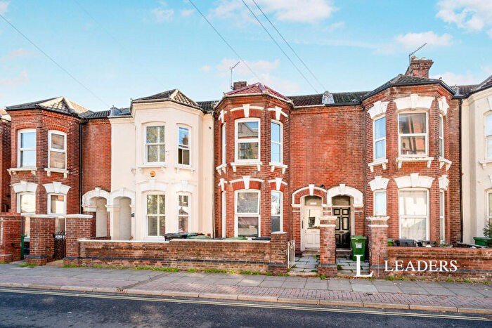 Studio To Rent In Lawrence Road, Southsea, Hampshire, PO5