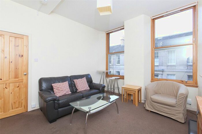 1 Bedroom Flat To Rent In Dean Street, Edinburgh, EH4