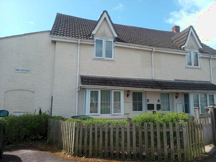 2 Bedroom Terraced House To Rent In Court Road, HR9