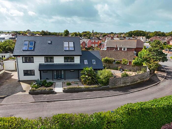 5 Bedroom Detached House For Sale In Spring Road, Lymington, SO41