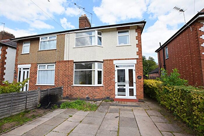 3 Bedroom Semi-Detached House To Rent In Percival Road, Hillmorton, Rugby, CV22