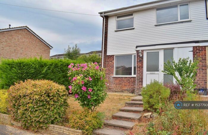 3 Bedroom End Of Terrace House To Rent In Porteous Crescent, Chandler's Ford, Eastleigh, SO53