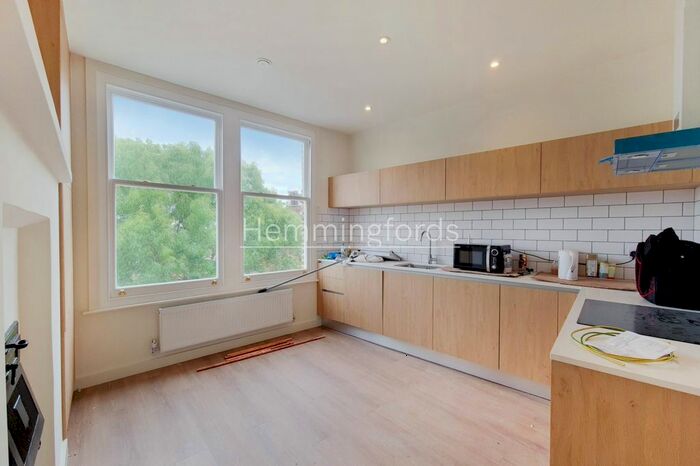 2 Bedroom Flat To Rent In Muswell Hill Broadway, London, N10