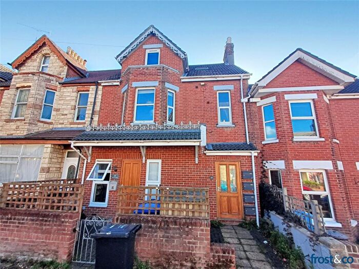 1 Bedroom Apartment For Sale In Kingston Road, Heckford Park, Poole, Dorset, BH15