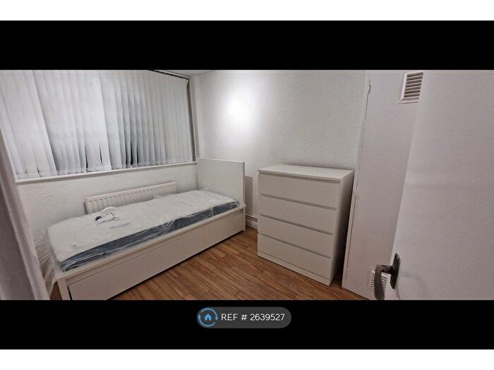 2 Bedroom Flat To Rent In Beckbury Road, Coventry, CV2