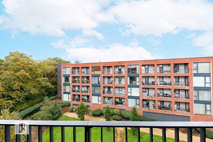 1 Bedroom Flat To Rent In Cornflower Court, Ebony Crescent, Cockfosters, EN4