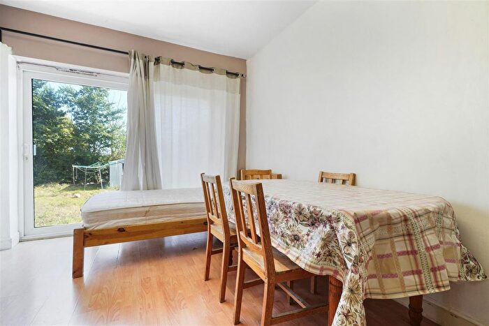 4 Bedroom Semi-Detached House To Rent In Stilecroft Gardens, Wembley, HA0