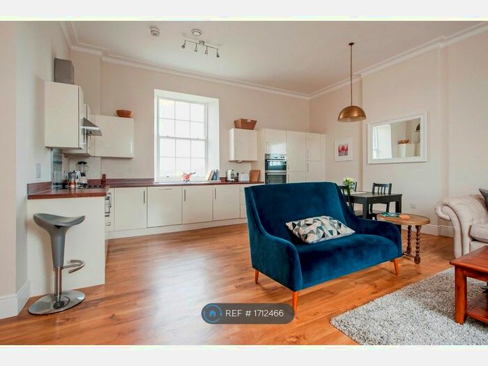 4 Bedroom Flat To Rent In Arthur Milton Street, Bristol, BS7