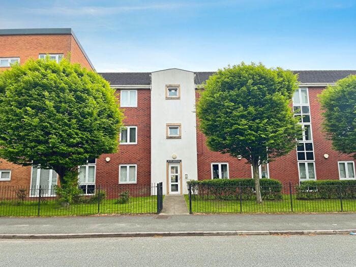 2 Bedroom Flat For Sale In Alderman Road, Hunts Cross, Liverpool, L24