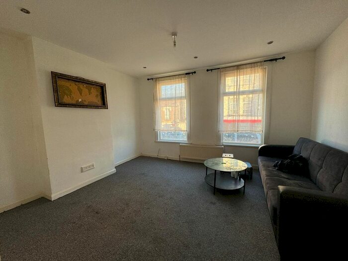 1 Bedroom Flat To Rent In Markhouse Road, London, E17