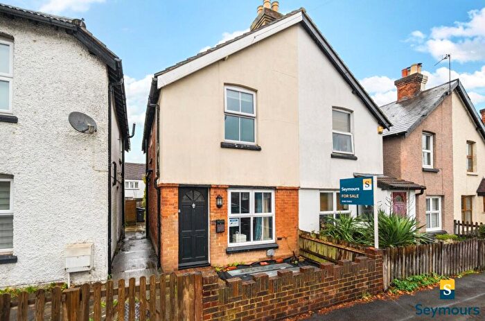 2 Bedroom Semi Detached House For Sale In Aldershot Road, Guildford, Surrey, GU2