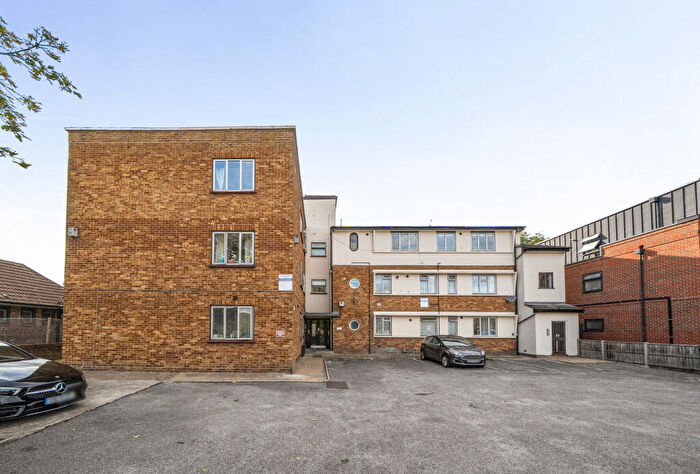 1 Bedroom Apartment For Sale In Commonside West, Mitcham, CR4